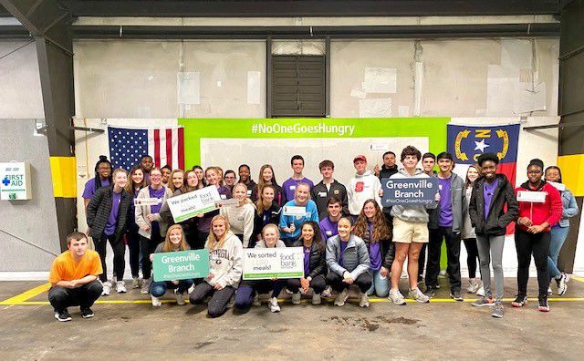 Teen Leadership Institute participants help Food Bank